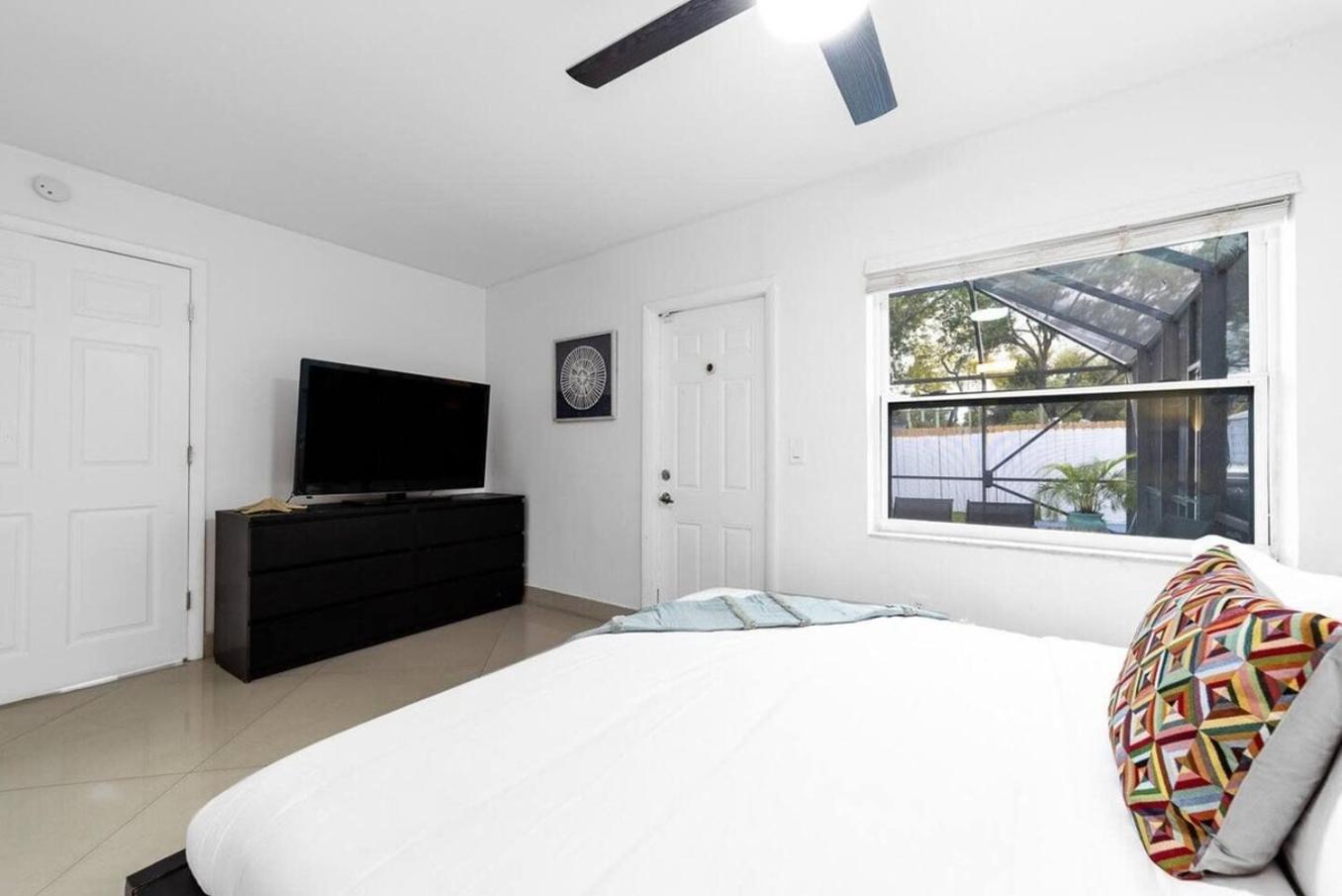 Private Heated Pool Villa In Ftl Near Beach Fort Lauderdale Eksteriør bilde