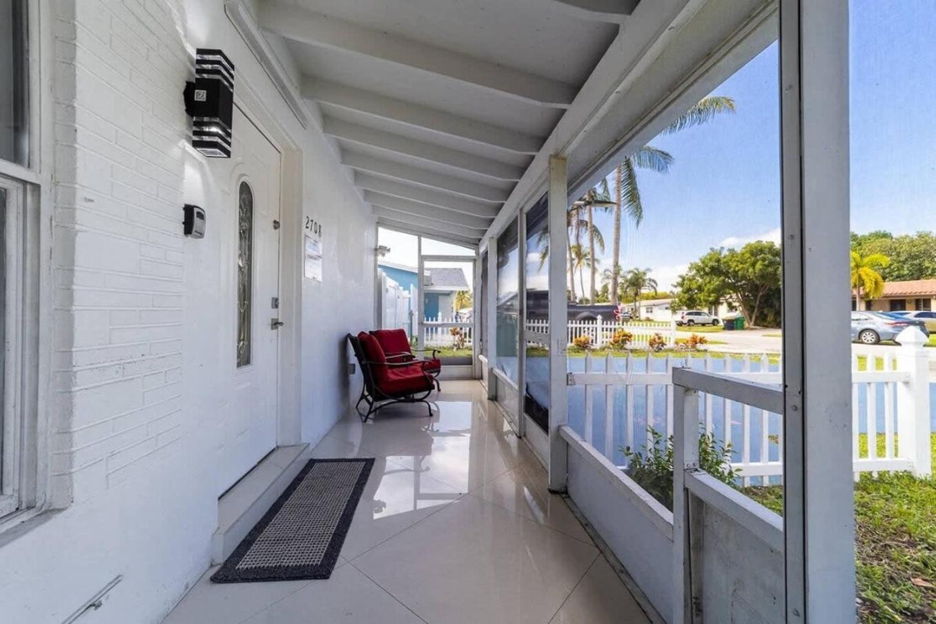 Private Heated Pool Villa In Ftl Near Beach Fort Lauderdale Eksteriør bilde