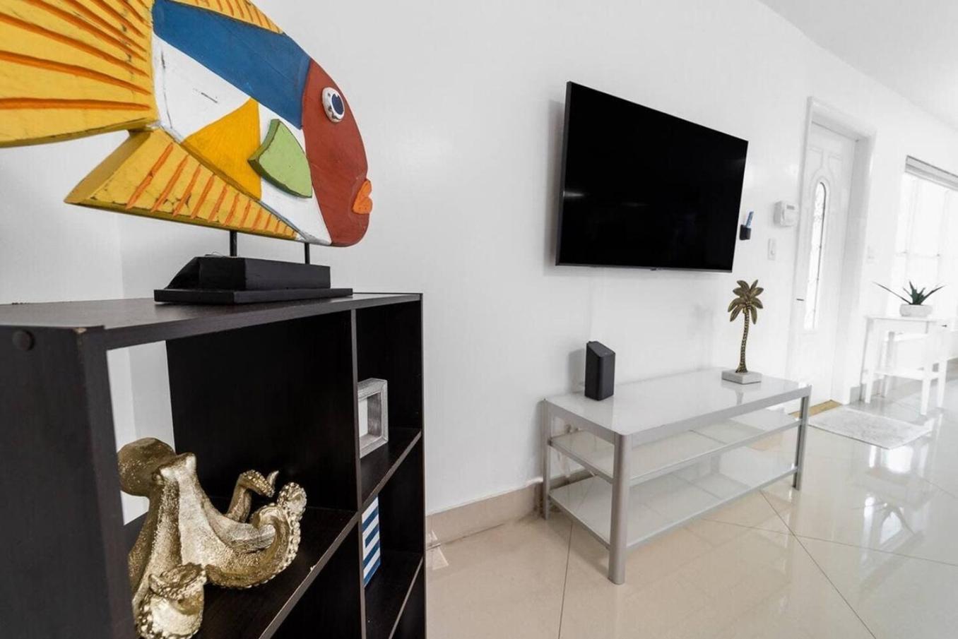 Private Heated Pool Villa In Ftl Near Beach Fort Lauderdale Eksteriør bilde